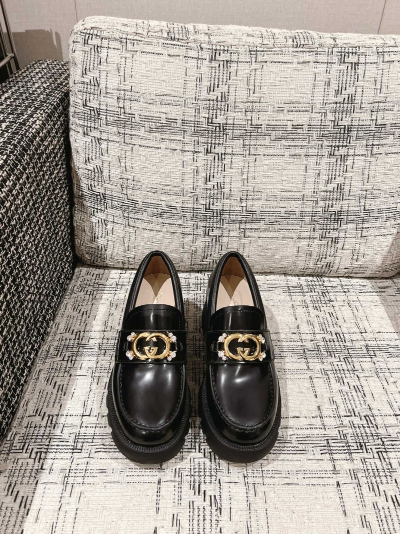 Gucci Leather Shoes